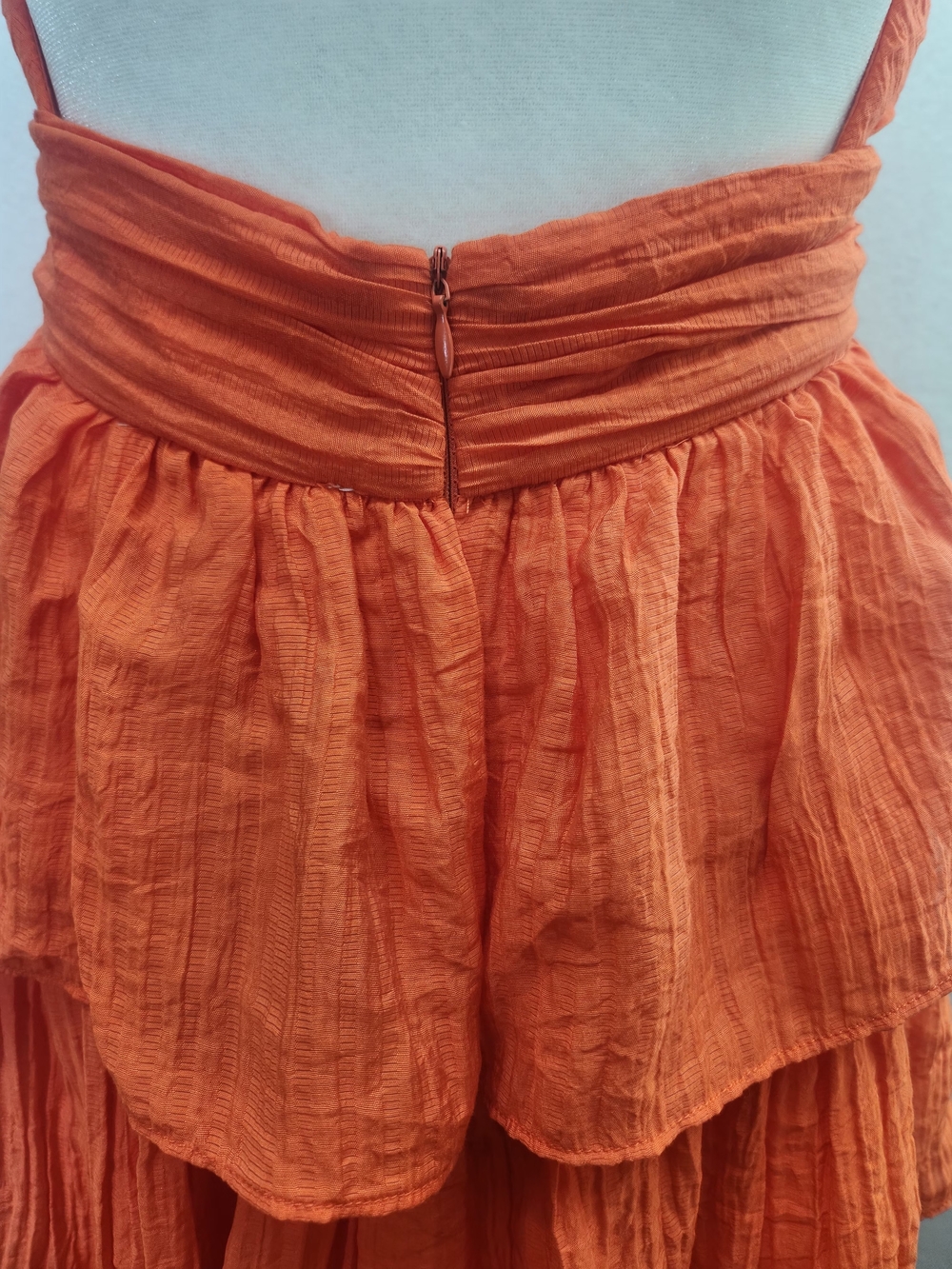 Olivaceous Orange Ruffle Tiered Halter Maxi Dress Sz S Open Back Event Cruise NW - Picture 8 of 15